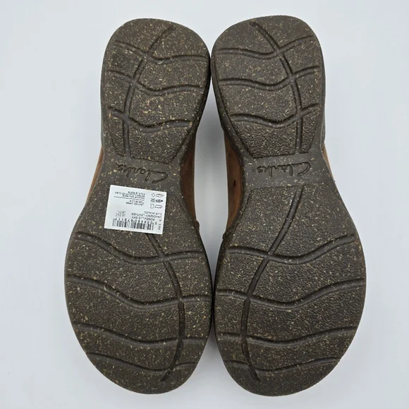 6N - NARROW - Clarks Roseville Sky Women's Slip-Ons, Mahogany Leather, Like New! - Picture 12 of 16